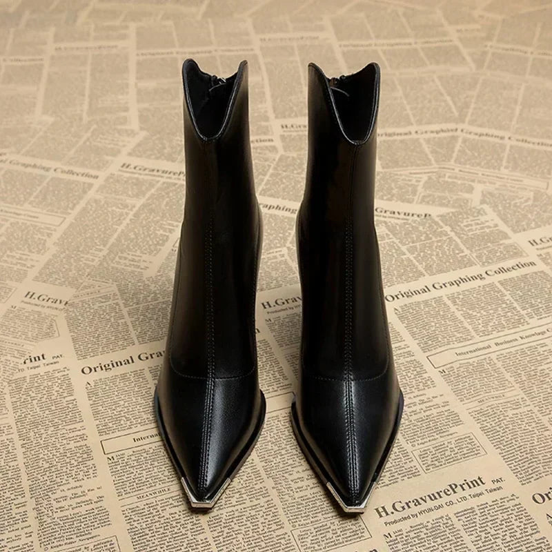 Chelsea™ | Stylish and Comfortable Leather Heels