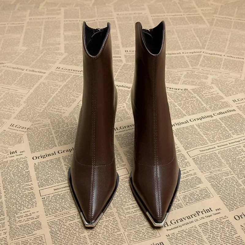 Chelsea™ | Stylish and Comfortable Leather Heels