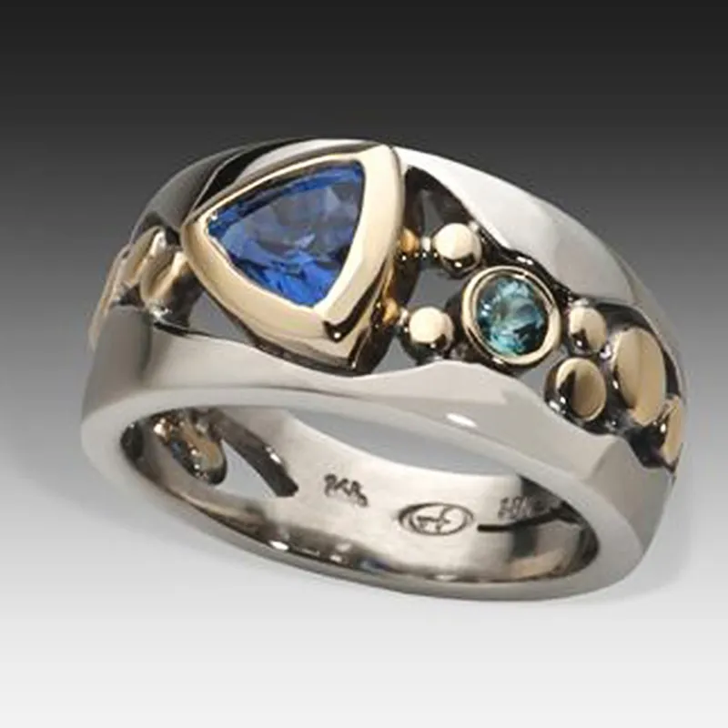 Vintage Blue Crystal Ring in Silver